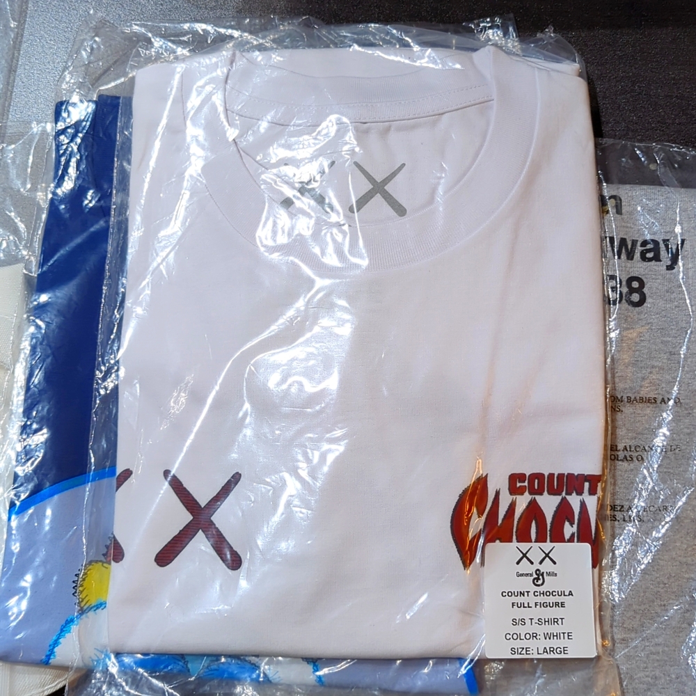 Kaws x Count Chocula General Mills - T Shirt - Large - New